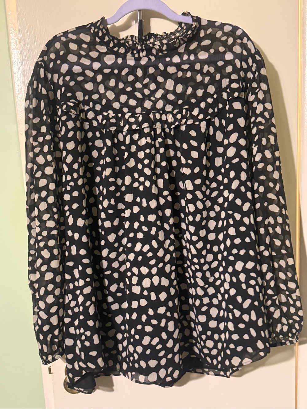 Black and White Printed Long-Sleeve Women’s Blouse